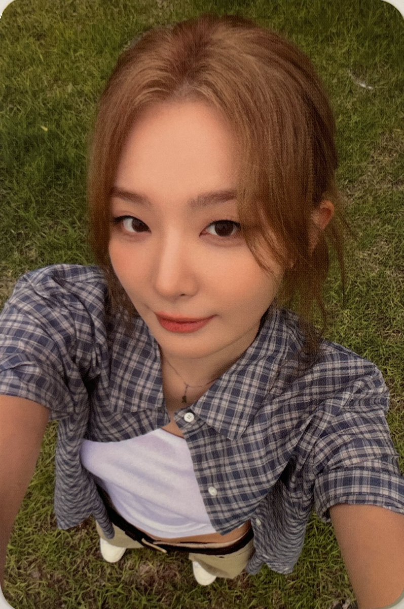 ChaWanChen's tweet photo. 260731 A Day in Red &amp; Velvet Admission card

#아이린 #슬기 #IRENE #SEULGI https://t.co/szAh37L9tj