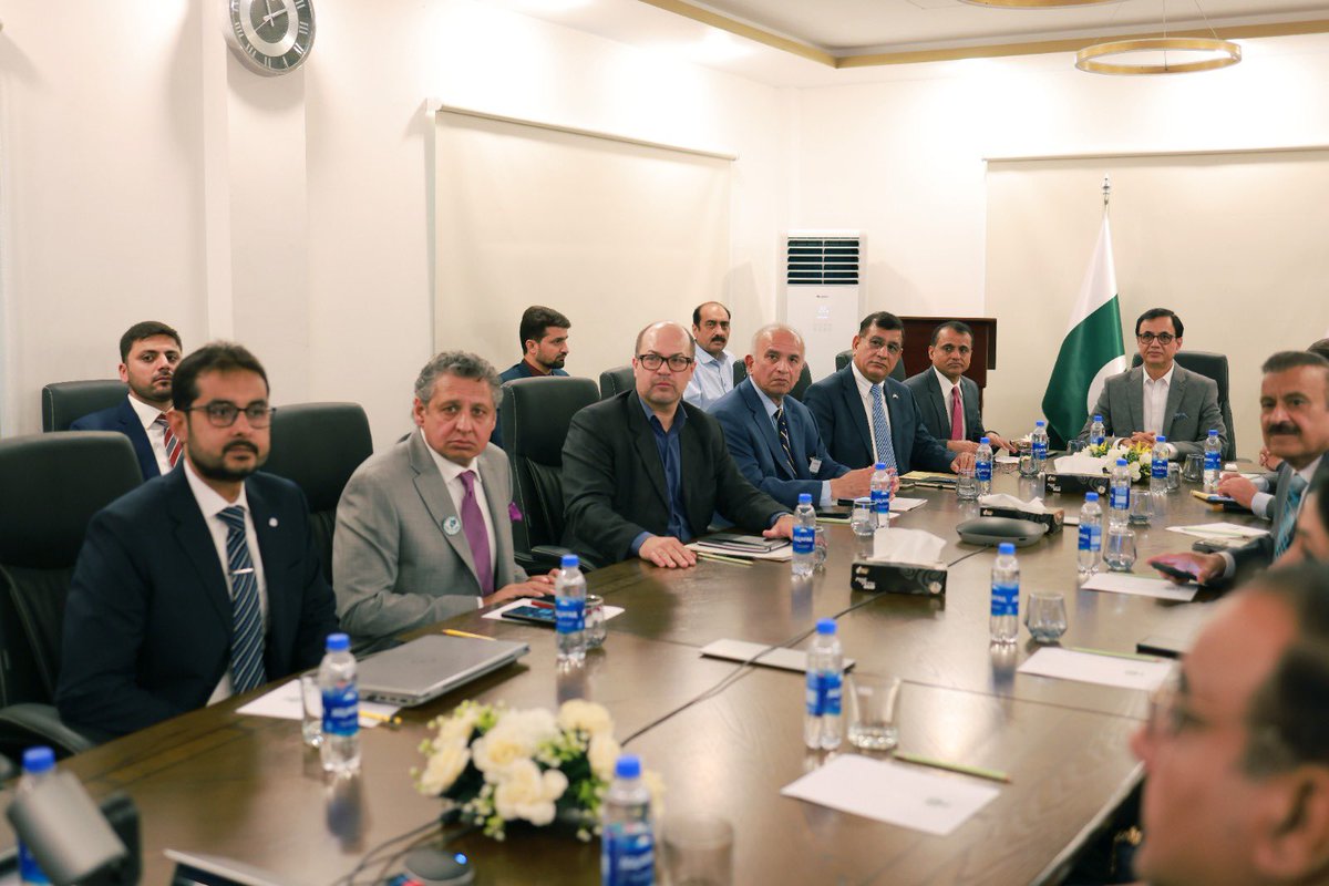 sifcpakistan's tweet photo. US Business Delegation in Pakistan | Exploring Investment Opportunities in Karachi 

Facilitated by SIFC, the US Business Delegation received a briefing from the CEO PIDC before undertaking a site visit to the BQIP and Karachi Industrial Park (KIP), gaining firsthand insight into Karachi's industrial infrastructure, manufacturing capabilities, and future expansion plans.

The visit also featured discussions on export-oriented industries, investment incentives, and opportunities for collaboration in industrial development, underscoring Pakistan's growing potential as a competitive destination for global investment.