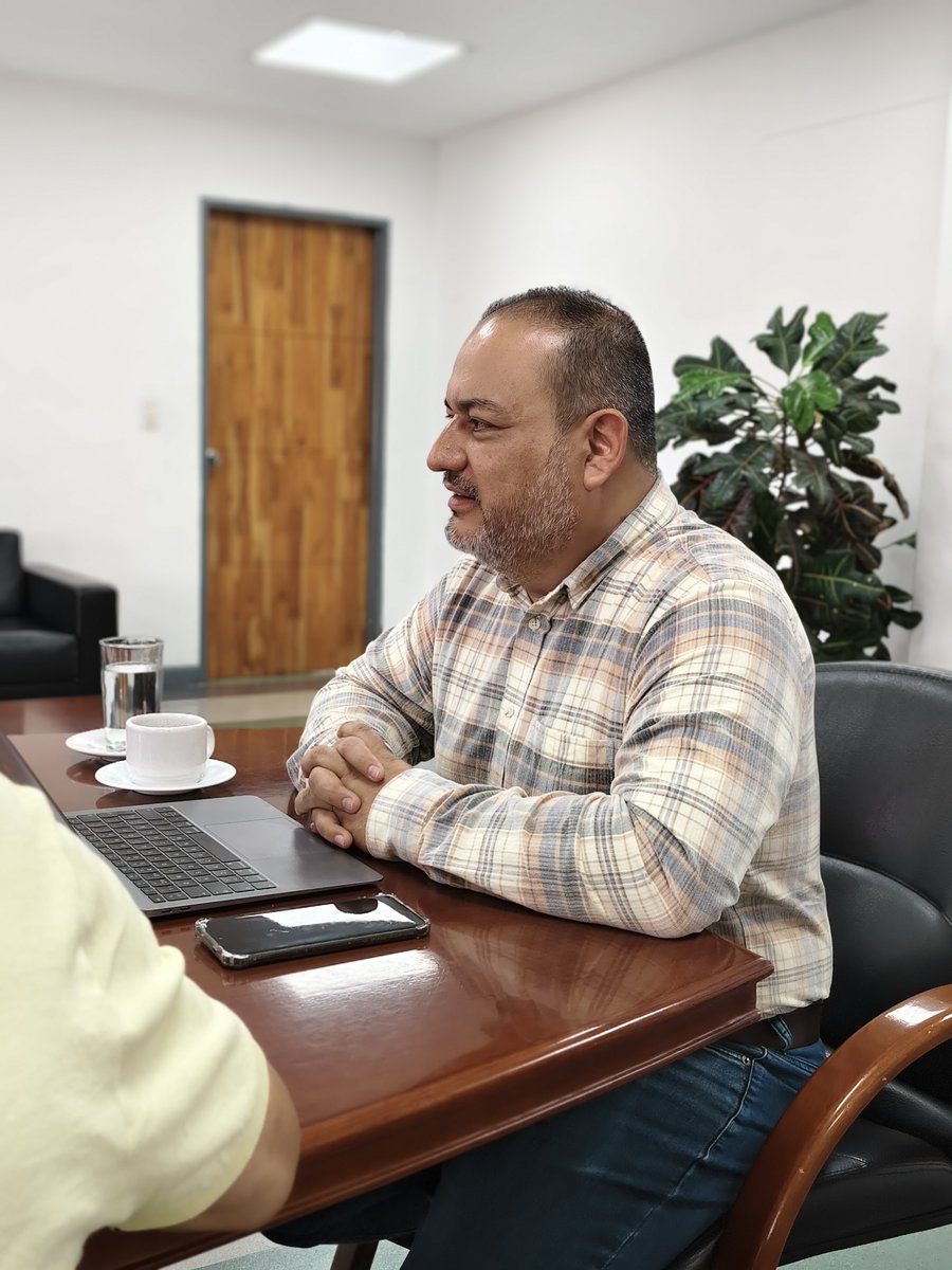SENA_Antioquia's tweet photo. 🤝📚El Director (e) Regional del SENA Raúl Olarte, sostuvo un encuentro con la Secretaría de Educación del Distrito de Ciencia, Tecnología e Innovación de Medellín 🏙️, con el fin de extender el convenio de articulación con la educación media de los colegios de la ciudad. 💚 https://t.co/cG2tUvPm0d