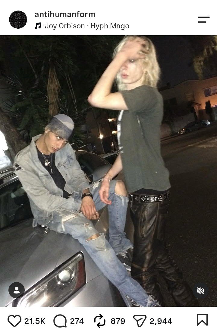 genderfluidrome's tweet photo. conceal still having his posts with hollis up 🥹🥹 https://t.co/Tx0S47QNLY