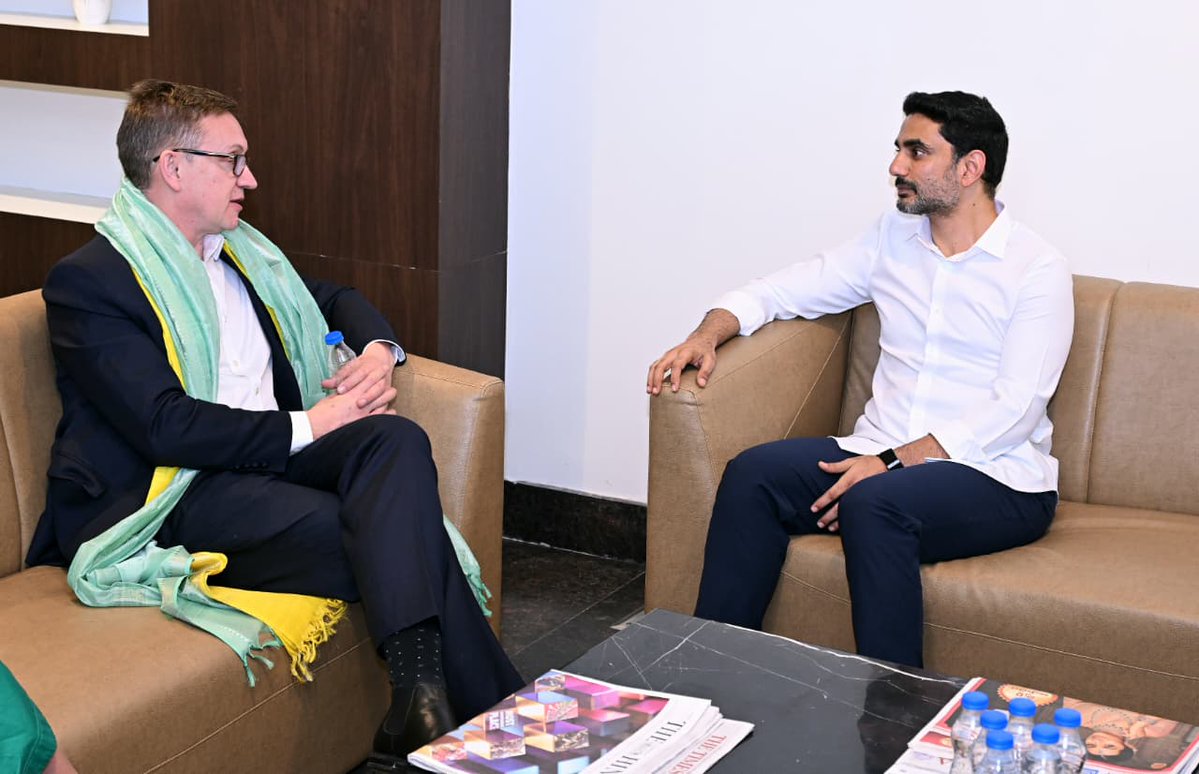 naralokesh tweet picture