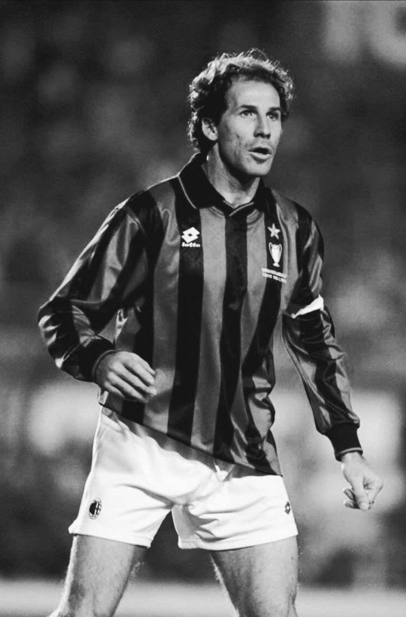 usmandangarba's tweet photo. Adieu, Il Captaino e Il Libero, Franco Baresi 😭😭 https://t.co/nGN6U7tNBX