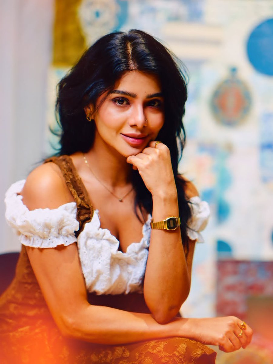 _TFIBanisa's tweet photo. Pavithra Lakshmi 🤍🤎
#Pavithra #PavithraLakshmi https://t.co/Aw5yM30sWl