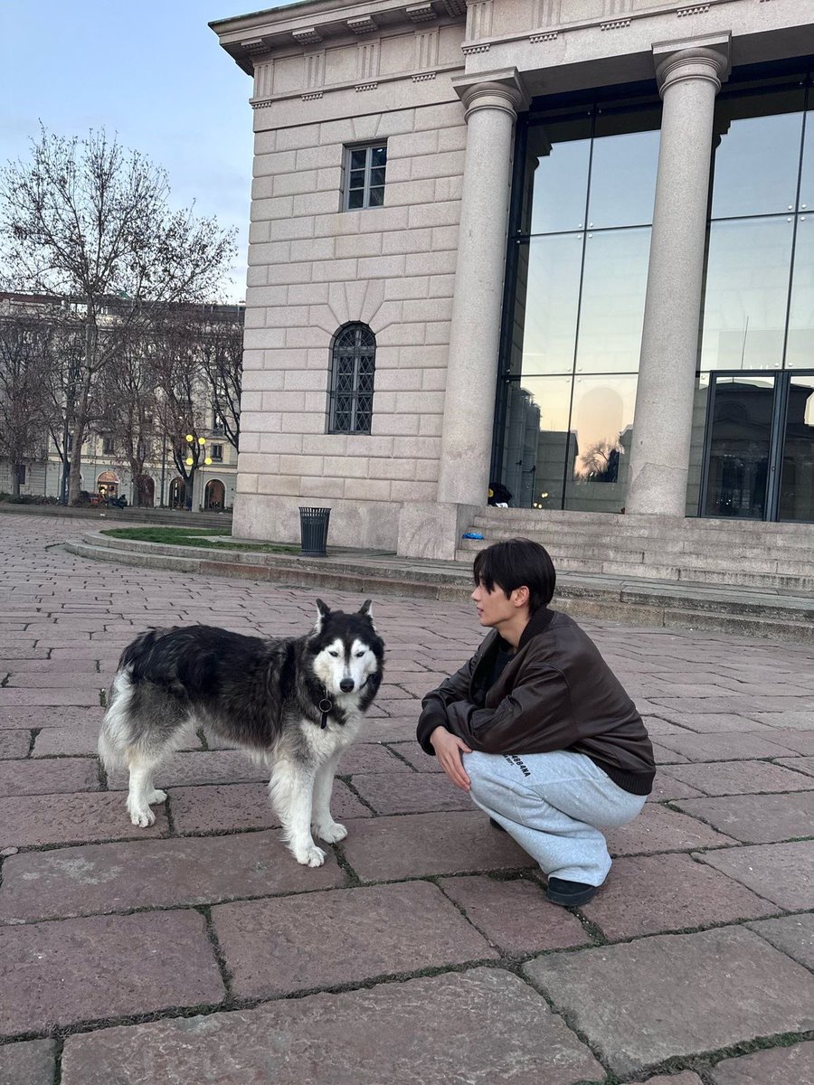 myiuvnow's tweet photo. #누구보다_빠른_8월_최애_선점 https://t.co/HK09sRY4JT