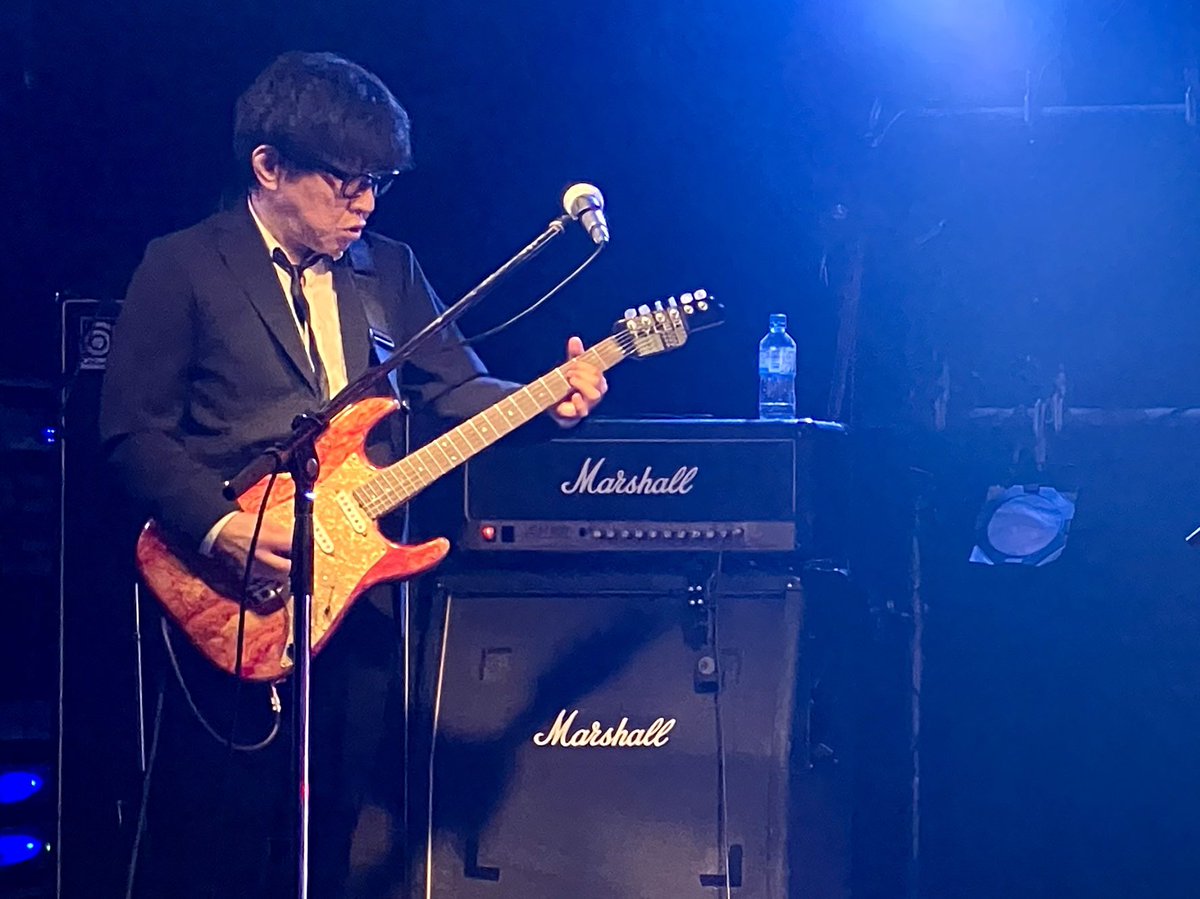 uta_aya's tweet photo. 今宵は越谷EASYGOINGSにてティートエイチでした。久し振りに会う人達と話をして、一方的に知ってた人と初めて言葉を交わして、新たにカッコイイバンドに出逢って、何だかんだで素敵な夜。感謝。ティートエイチ、やっぱり良いよねって思って、それなのに不完全燃焼な自分もいて。楽しむって難しい。。 https://t.co/9IPk5kwbG4