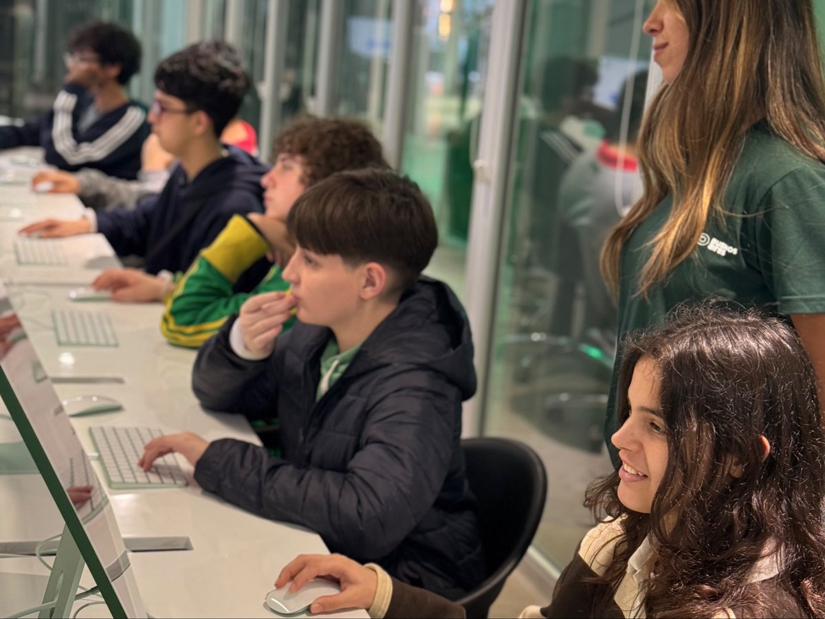 EducacionBA's tweet photo. Inauguramos TUMO Chacarita, con capacidad para más de 7.300 estudiantes. Buenos Aires ya es la primera ciudad del mundo con tres sedes TUMO.

Más información: https://t.co/bIYxrkEEOp https://t.co/aexqcQADrz