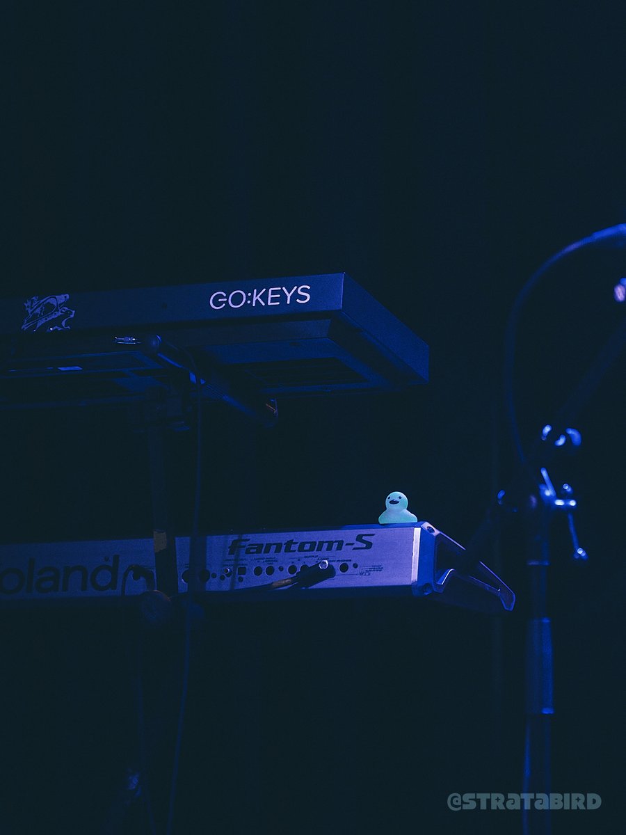 stratabird_'s tweet photo. Special thanks to the band for coming through CLE on their first tour ever, to the staff at Beachland Ballroom, and to those who let me borrow their spot in the crowd to get these shots! 🖤❤ https://t.co/8mQLgYaY9f