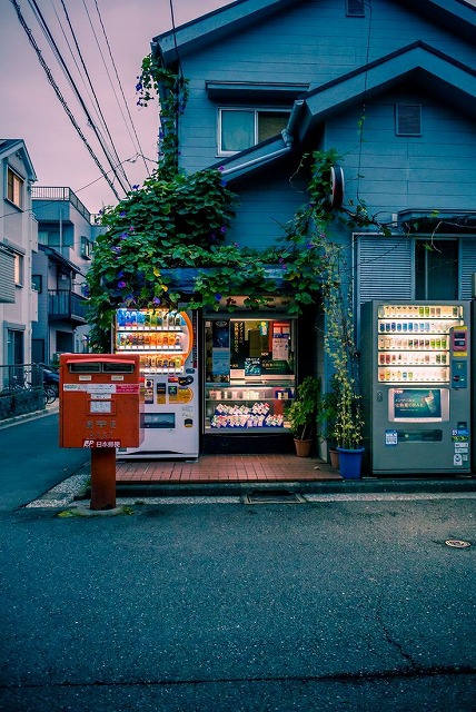 AnaIretoncvml's tweet photo. うじうじしてしまう。納品の〆切が近づいてるのになかなか手が進まない。やりたくない仕事が溜まってるから、つい現実逃避してゲーム開いちゃう。やっぱり、自営業って自分の性格と戦うこと多い https://t.co/7TdEUdOC9x