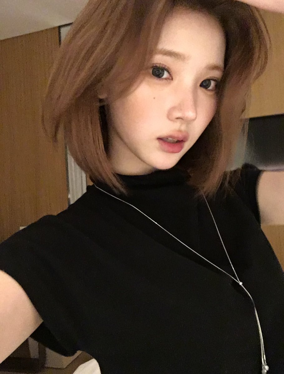 i4lgvr's tweet photo. 연락할 새벽반 있어❔🤍

#연능 #멤놀 #맘눌뎀 https://t.co/UdJjK8qNWS