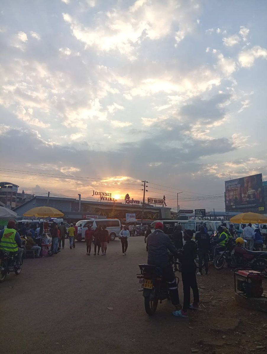puriewalker's tweet photo. Weekend imeanza mapema mko wapi 🤭 https://t.co/l7w6o97lbQ