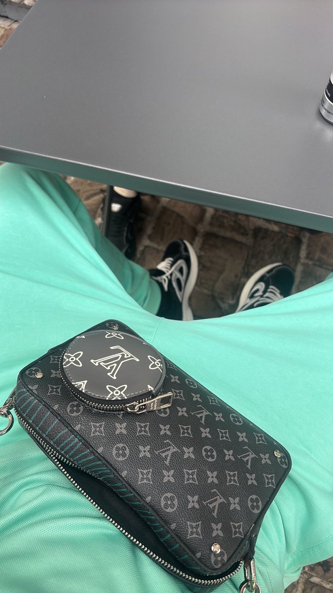Masterilyes9's tweet photo. Sdq le findom?💸

#FinDom #PayPig #MoneySlave #cho7 https://t.co/xrTmOqKwVr