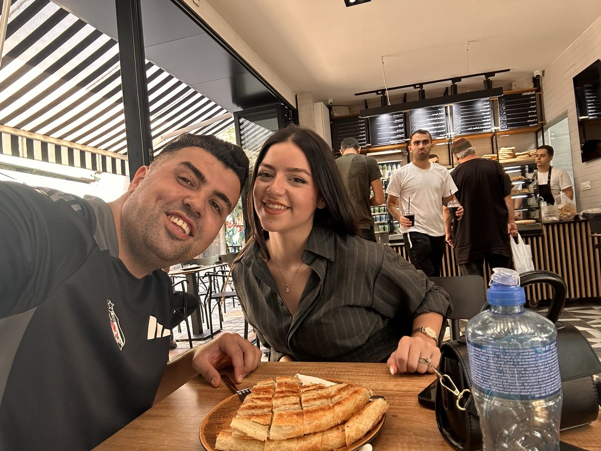 ebulutbeyazz's tweet photo. 🇦🇱♥️ https://t.co/mlHenqUZ8T