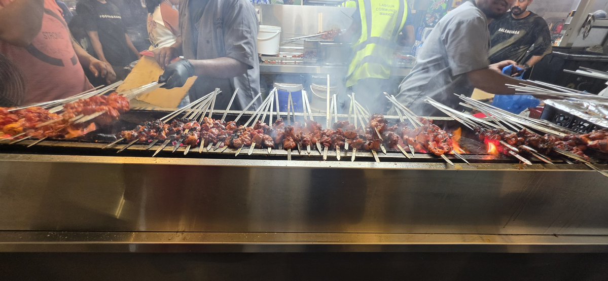 AntoJabin's tweet photo. Street food 🔥🔥 https://t.co/Ls1ZG3Skrz