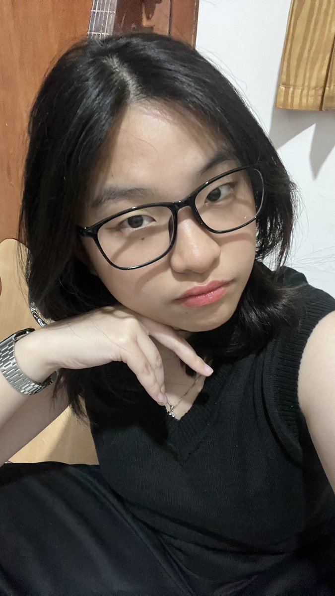 cexiaowei's tweet photo. Can I just date myself at this point 😅? Cakep bgt diriku 😭💗 sayang bgt rugi bgt gabisa jadi pacar buat diriku sendiri… https://t.co/Otd7kac1j5