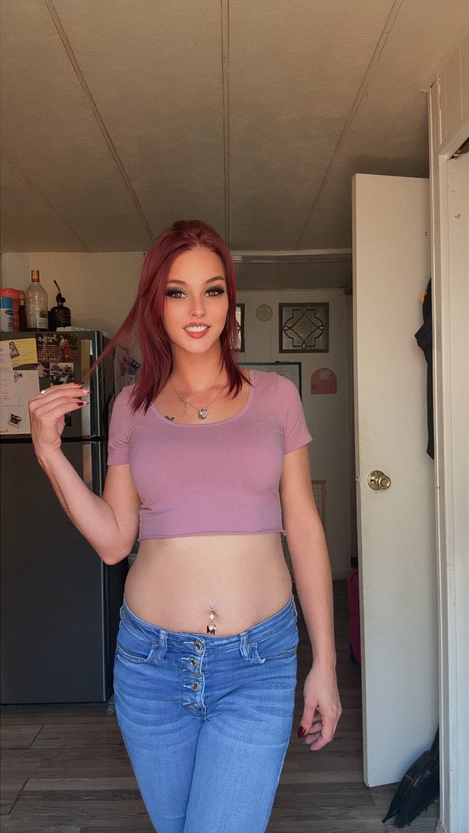 LowkeyBaddie217's tweet photo. 🫣💞 
Bout to drop all my content WAYYY down  #buyingcontent https://t.co/H3xebM0QMV