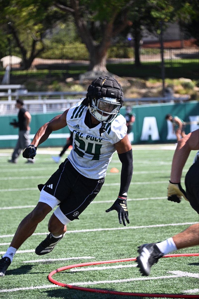 calpolyfootball's tweet photo. First week of fall camp✅

#RideHigh https://t.co/UvhlaCYAyf