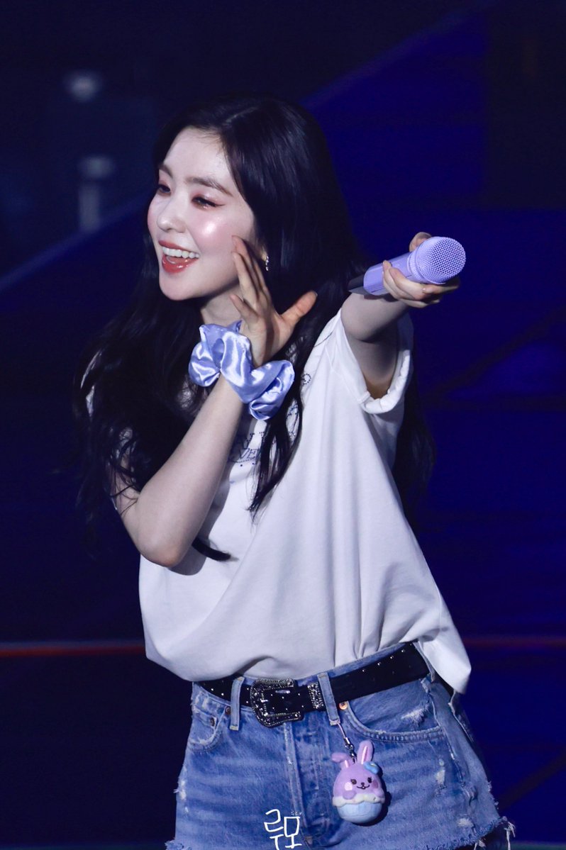 luo_603's tweet photo. 260731 팬콘 첫콘  #아이린 #irene https://t.co/x37E0F61sf