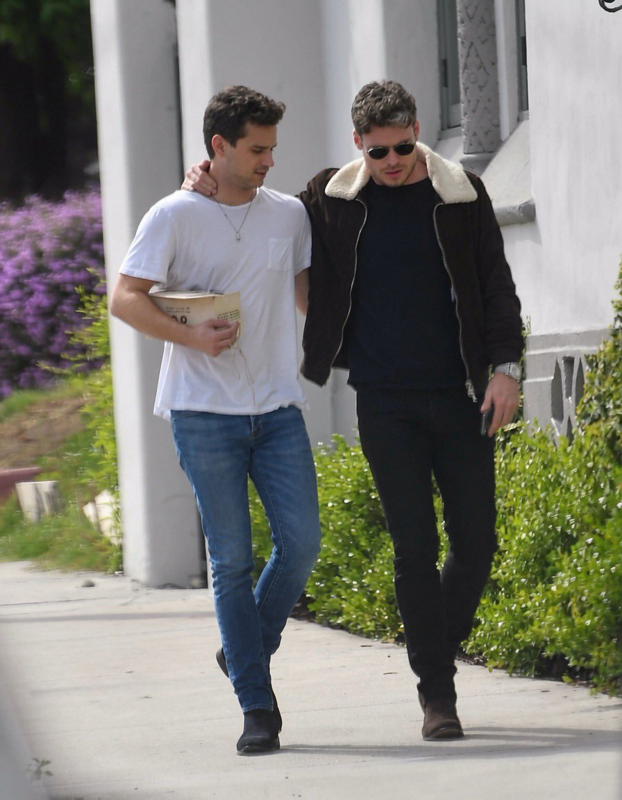temilade11_'s tweet photo. Brandon Flynn and Richard Madden walking in Los Angeles in April 2019 https://t.co/6bnYi6VB9T