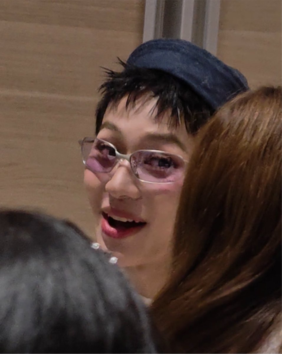 iseaisawiseen's tweet photo. แอนตี้แฟนยังไม่ทำขนาดนี้55555555555555 https://t.co/czC74Ct5PE