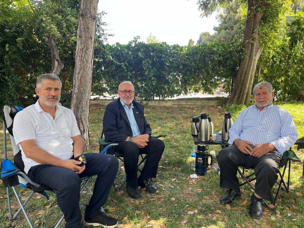 naifdamar's tweet photo. M. Selim ve Edip Alev’in babaları Şehmuz Alev’in geçirdiği ameliyatı üzüntüyle öğrendik. Kendilerini hastanede ziyaret ederek geçmiş olsun dileklerimizi ve dualarımızı ilettik. Şehmuz Amcamıza Allah’tan acil şifalar diliyoruz. https://t.co/zk1AuTpxsI