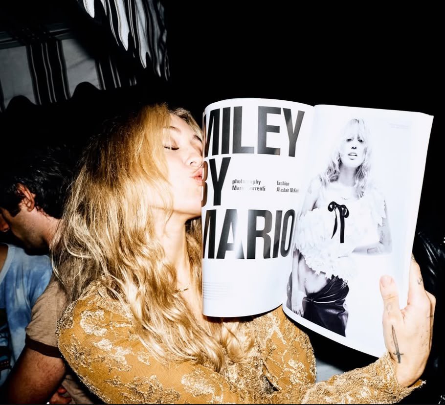mileyfortune's tweet photo. MILEY CYRUS https://t.co/I7NUVdvaLc