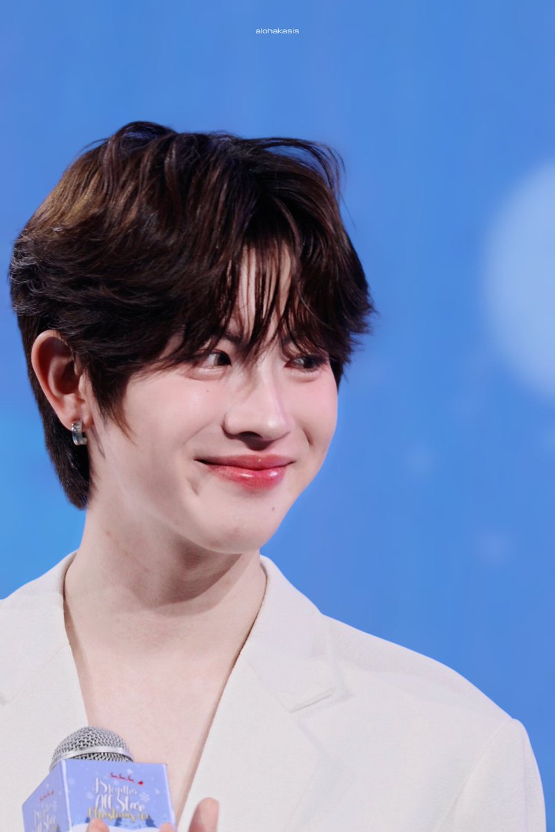 Aofapp11's tweet photo. คุณเจ้าของรอยยิ้มและความสดใสของโลกใบนี้  มีความสุขมากๆน้าาาา
HBD  🎉 𐙚 ˚🎂 ⋆｡˚ ᡣ𐭩

FIRSTONE 26TH BD
#26thFirstOneAndOnly https://t.co/BHZbanRlPt