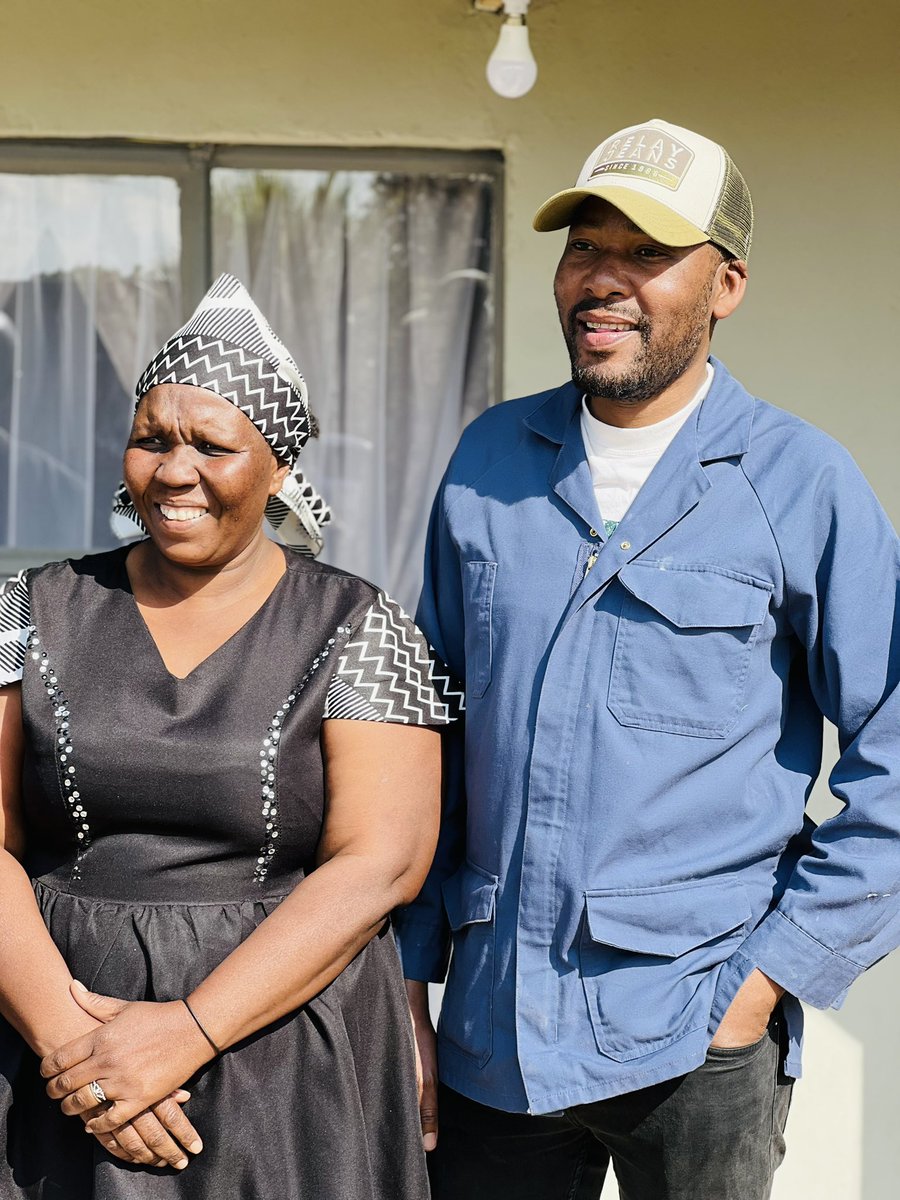 SAPoliceService's tweet photo. #sapsGP [SAPS TMS WOMEN’S NETWORK AND MEN FOR CHANGE HAND OVER A NEW HOME TO THE MAJOLA FAMILY]

What started with AC Tseleng Marutla identifying the Majola family, led to a greater purpose and a life changing initiative led by the #SAPS TMS team.

Both Brigadier Mosoeu and Brigadier Seabi expressed their appreciation to the major sponsors, NEC XON and HL Pardal & Sons, traditional leaders Chief Kekana and the Majola family. The Brigadiers thanked the sponsors for their patience and continued support throughout the two year journey, despite the challenges encountered along the way.

Certificates of appreciation and gifts were presented to acknowledge everyone who contributed towards making the project a success.

The event concluded with the Majola family expressing their love and gratitude, saying they could not thank the TMS team enough for changing their lives.

#SAPSCares #MandelaMonth #WomensNetwork #MenForChange #CommunityPolicing #Partnershippolicing SG
https://t.co/63WyTXaff3