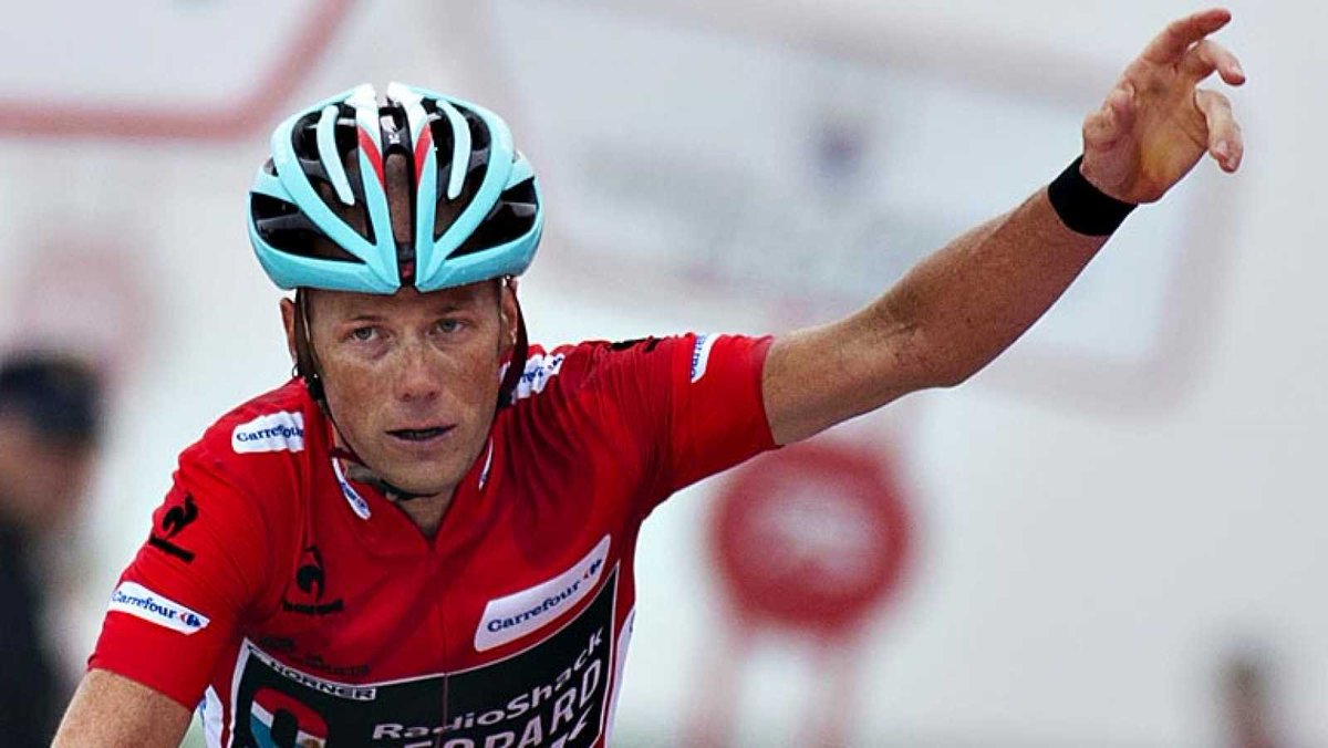 CiclismoInter's tweet photo. Brilló en una época oscura del ciclismo, pero cree que hoy los corredores vuelan por la nutrición
https://t.co/vaGidTlftO

#Ciclismo #Cycling https://t.co/ENF3AspKdV