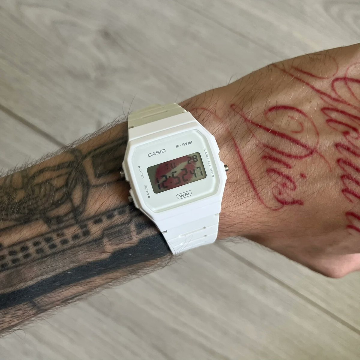 unico13com's tweet photo. Custom Casio F-91W Watches ⌚
+50 Models available on our site!
#casio #casiof91w #customwatch #watchmod https://t.co/73KAAG2Ixx