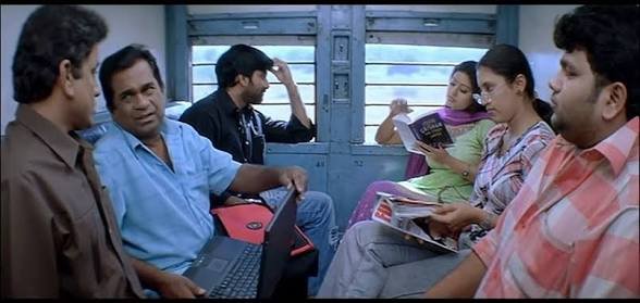 THR_1528's tweet photo. @aakulaaakula Software industry roju rojuki padipothundi mawaa https://t.co/WJH4ztq5Q4
