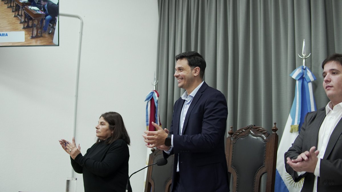 juanpinglese's tweet photo. Hoy tuvimos una nueva sesión en el Concejo Deliberante, con una agenda que refleja mucho de lo que pasa en nuestra ciudad. https://t.co/0ASCJc1EDH