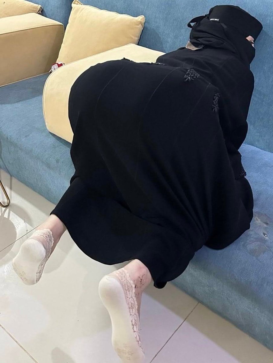Mustafasa2018's tweet photo. عادى ابوول بطيزك وانا رااكب فوقك واخليها تظررط حتى و انتى بنت شيوخ مستشرفة 🍑 😋 🍌 
نقطة بالخاص ونبدأ 😉 
#معصيتي_رحتي https://t.co/EBvVVcEulc