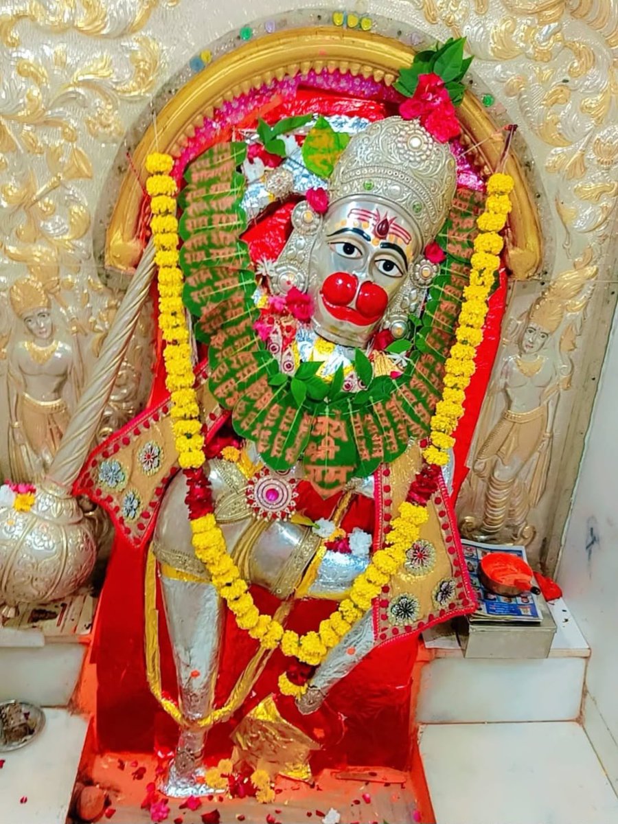 VaradaHanumanji's tweet photo. श्री हनुमानजी मन्दिर, वराड़ा
॥#जय_श्री_राम॥
🙏 श्रींगार दर्शन 🙏
शुक्रवार, 31 जुलाई 2026
मारवाड़ी मो. सं. २०८३
श्रावण कृष्ण पक्ष, २ (द्वितीया)
Friday, 31 Jul 2026
Shree Hanumanji Mandir, Varada
#WaradaHanumanji #Hanumanji #Varada #Hanuman #JayShreeRam #हनुमान #सिरोही #Warada https://t.co/MTR0J31sny