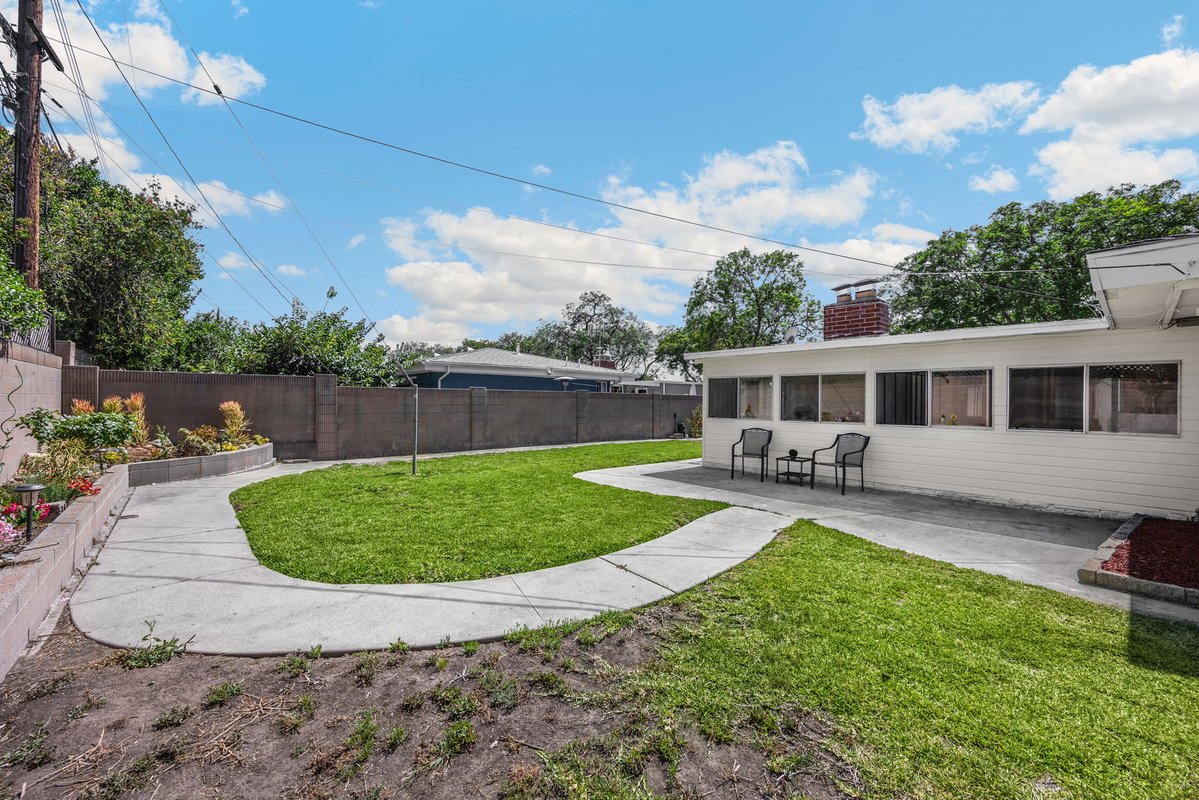 DarrylandJJ's tweet photo. Open House in Fullerton
1012 Maertin Ln on Saturday, August 1 - 11 am-3 pm

SINGLE-STORY home in FULLERTON
CORNER LOT
Newly Built JADU
WALKING DISTANCE to TROY HIGH

Call or text (714) 713-4663

Darryl &amp; JJ Jones Team
Darryl Jones
DRE #01076312
ERA North Orange County Real Estate https://t.co/KTinhsjmwe