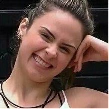 winrenault's tweet photo. A carinha dela não mudou nada https://t.co/3r9tngjtCA
