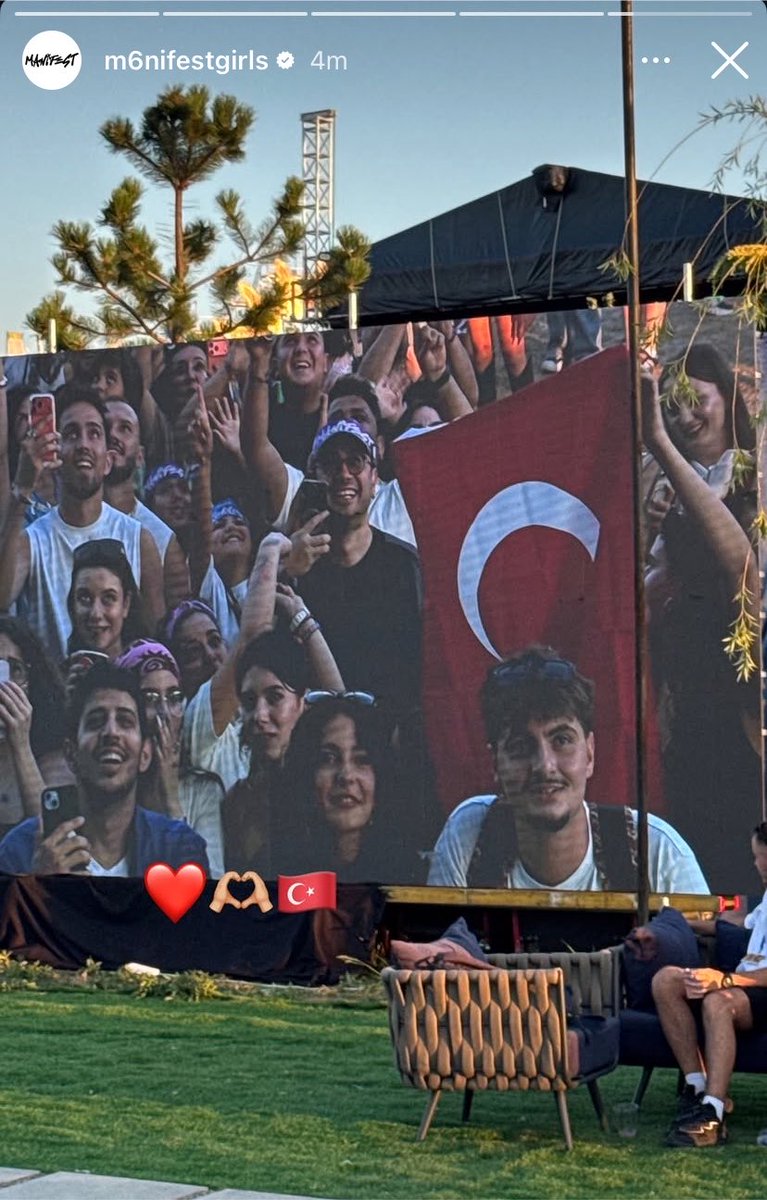 neolduabla's tweet photo. DUNYANIN EN GUZEL BAYRAGI 🇹🇷 https://t.co/eL6zvB6Rq7