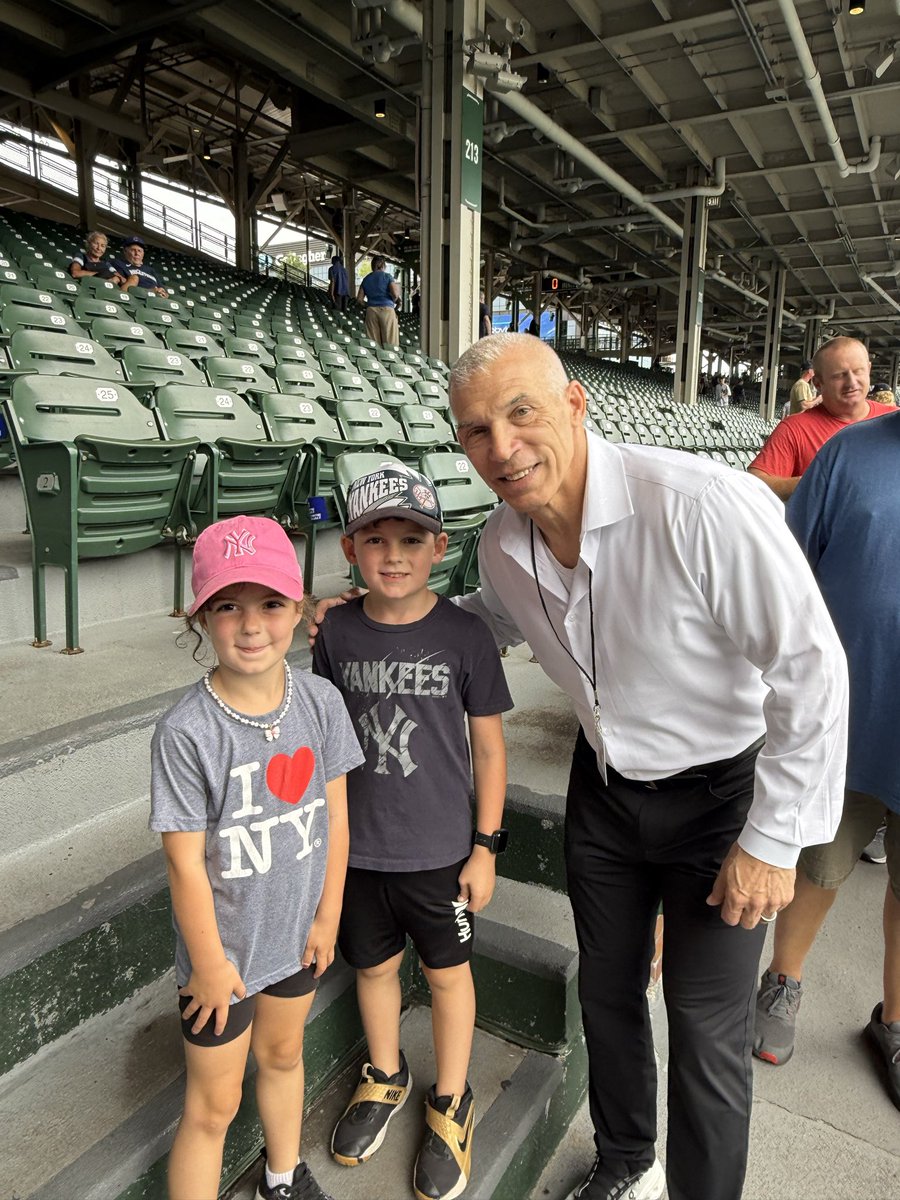 coughman29's tweet photo. A man of the people. Thanks Mr. Girardi. @RealMichaelKay nowhere to be found. #toyotapinstripepride https://t.co/QROxZ9NKwd