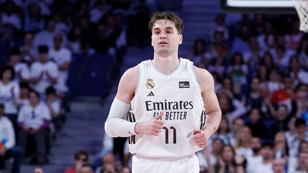 GIGANTESbasket's tweet photo. 🚨 ÚLTIMA HORA: El Real Madrid anuncia la salida de Mario Hezonja del club blanco.

Este ha sido el comunicado:

"El Real Madrid C.F. y Mario Hezonja han acordado dar por finalizada su etapa como jugador de nuestro club.

Hezonja llegó al Real Madrid en la temporada 2022-2023 y, en sus cuatro campañas vistiendo nuestra camiseta, ha ganado 6 títulos: 1 Copa de Europa, 2 Ligas, 1 Copa del Rey y 2 Supercopas.

El Real Madrid le desea a él y a su familia todo lo mejor en esta nueva etapa de sus vidas.