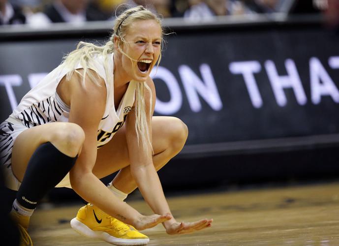 Luna_4w's tweet photo. Sophie Cunningham doubled down after criticism over her support for Title IX and protecting girls’ sports, saying: “I said what I said.”
Do you agree with her stance? https://t.co/puH1pCPbwV