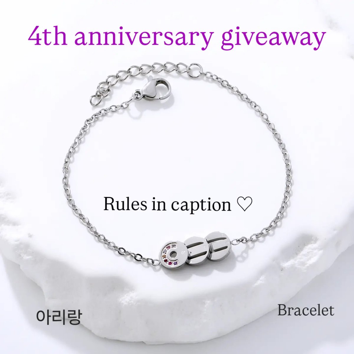 ByMoonoria's tweet photo. To celebrate Moonoria's 4th birthday, we are giving away your favorite jewelry : The Silver Arirang Bracelet 🎂

♡ Follow us @ByMoonoria
♡ RT, like this post 
♡ Tag ARMY 

BONUS ENTRY : Join also on Instagram @/moonooria

Worldwide
End on August 2nd, 8pm CEST
Good luck 💍 https://t.co/PiRgjPR42A
