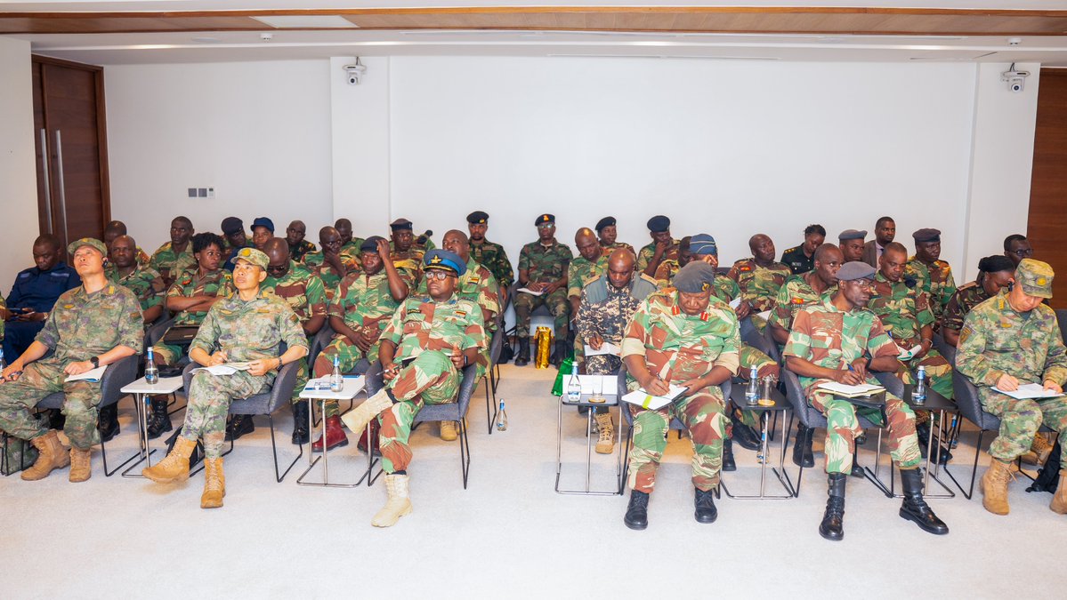 Cooperation_RW's tweet photo. 🇿🇼 🇷🇼 The Zimbabwe Staff College Joint Command and Staff Course 39 delegation successfully concluded strategic exchanges with key policy and economic bodies, including @RwandaFinance, @RwandaTrade, and @RDBrwanda.  

The study visit comprised institutional briefings a on post-conflict reconstruction and national transformation, and strategic engagements with national security and governance bodies.  

The exchanges provided the delegation with insights into Rwanda's institutional frameworks, peacebuilding mechanisms, and socio-economic development strategies.

#RwandaWorks
#RwandaIsOpen