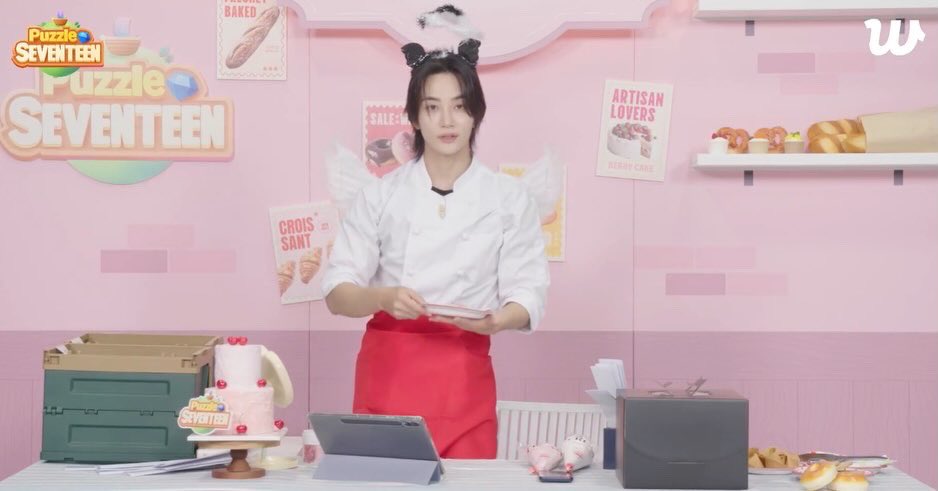 Marian_Perez9CA's tweet photo. Lindo🎂🍪🩷
#Jeonghan #WeverseLive #PuzzleBakery #PuzzleSeventeen @pledis_17 https://t.co/B5WhyhqjJu