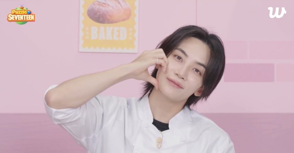 Marian_Perez9CA's tweet photo. Lindo🎂🍪🩷
#Jeonghan #WeverseLive #PuzzleBakery #PuzzleSeventeen @pledis_17 https://t.co/B5WhyhqjJu