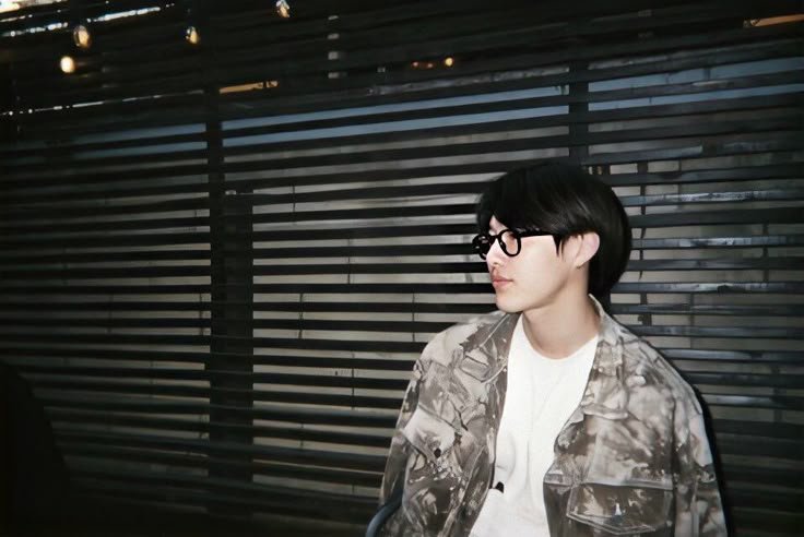 _pujadnwm's tweet photo. The boyfriend he is......

#WOODZ https://t.co/WmYGVTIqaT