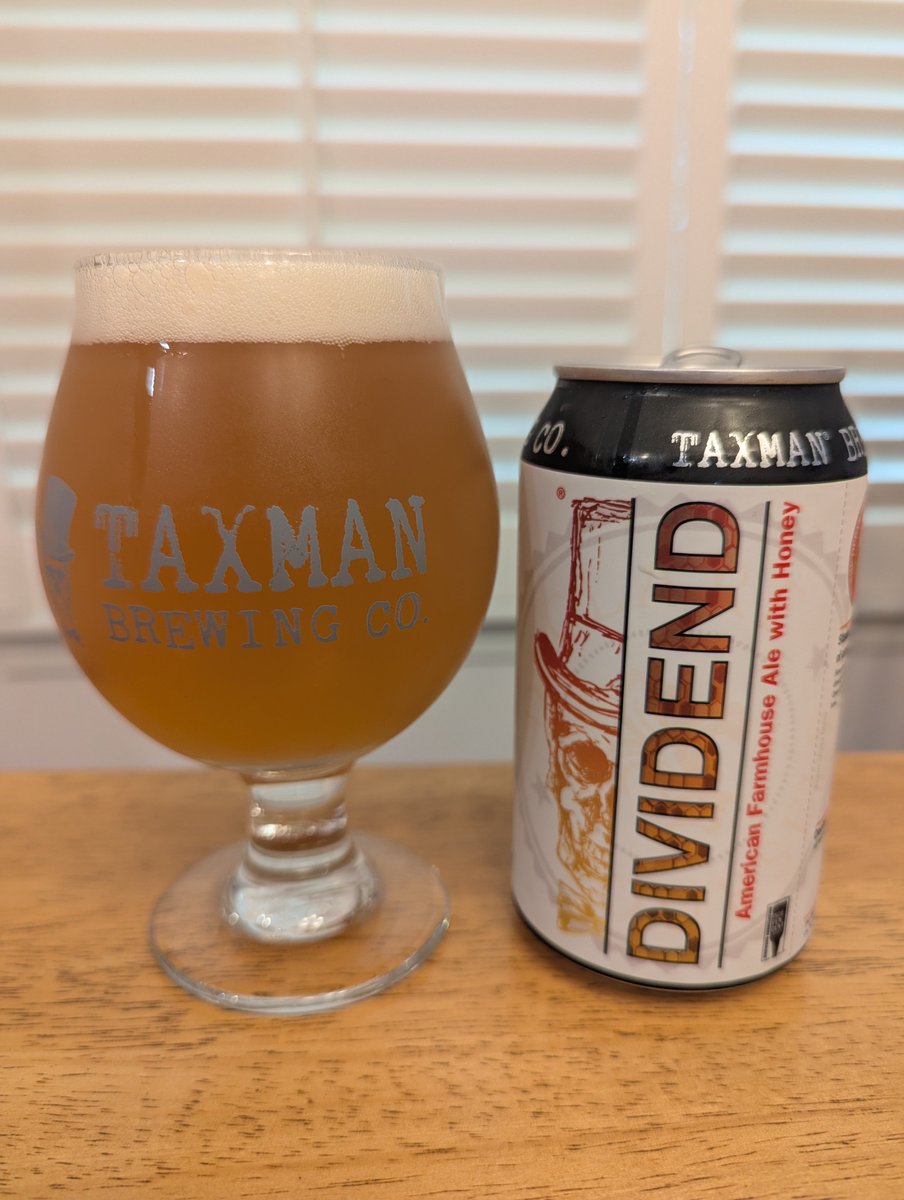 PaulDSmith16's tweet photo. Hoppy #FridayIndianaBeer with @taxmanbrewing #Dividend Farmhouse Ale w/ honey. @Indybeersleuth @RobertRolfeFedd @Crobb88 @BradMitchell02 @Baileybones32 @howarmat @scrappybooogle @KohnRita @812farms @thespeakpodcast @mikeslomba @bierhauler @theindianapizza @joshualakins #INBeer https://t.co/yOSsgf2mcH