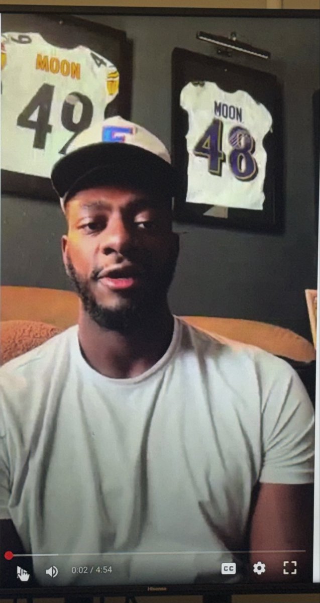 BucsFootball's tweet photo. Thank you to @jmoonvii for sending the guys a special video message today. Good luck to you this season. #GoBucs https://t.co/Gg0czPi7Zp