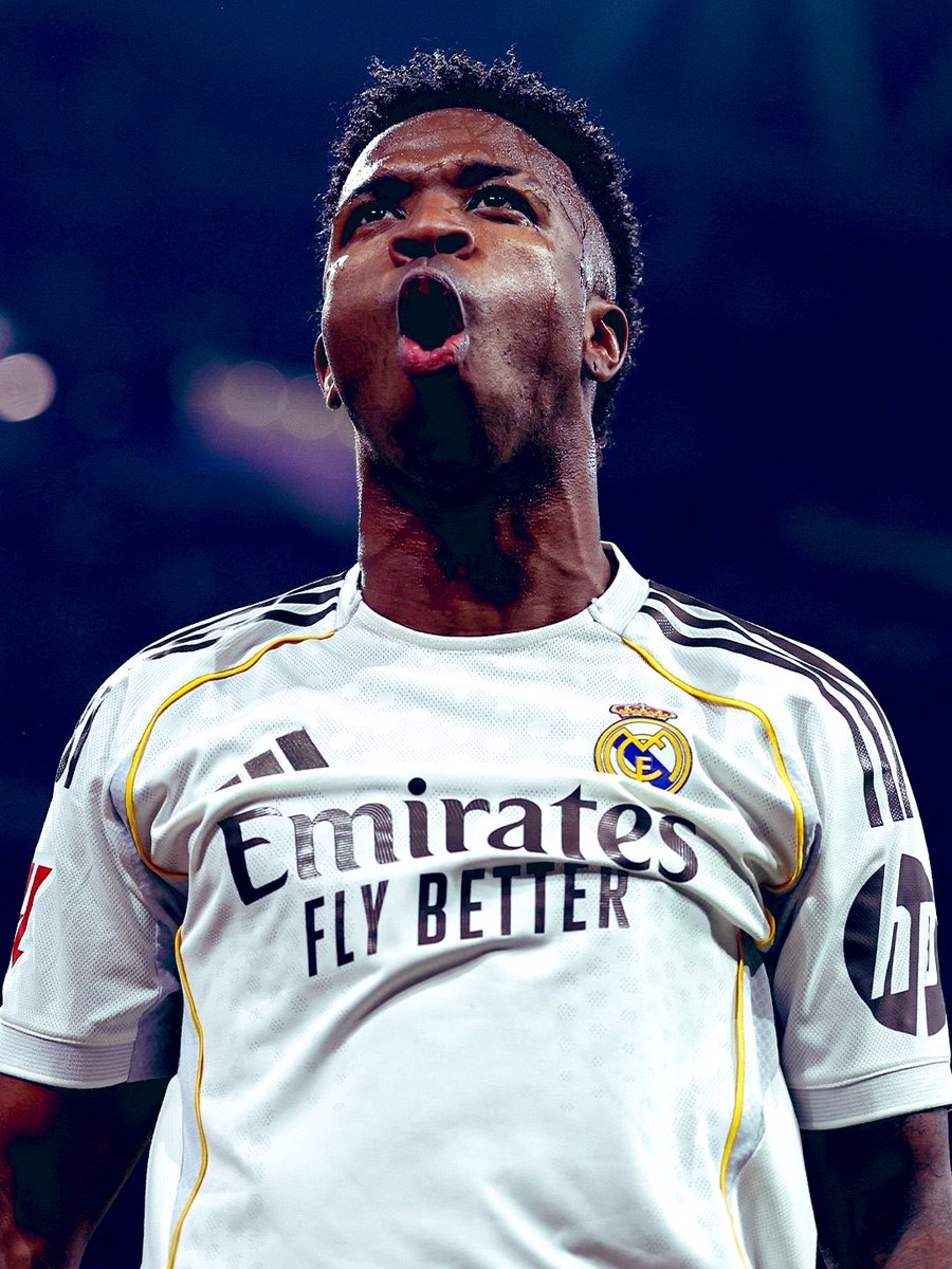 CallViniJr's tweet photo. Si el @realmadrid no te da lo que pides y mereces, vete gratis el año que viene @vinijr. Los reales no te juzgaremos, es más, nos alegraremos de que lo hagas. Siempre te apoyaremos, estés donde estés. Si no saben apreciar lo que tienen, ya se arrepentirán en el futuro. https://t.co/lwY8c7t01i