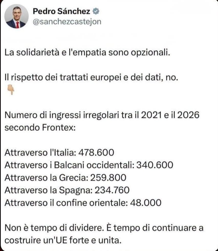 LaPrimaManina's tweet photo. Pedro Sanchez che si esprime in italiano.
Chissà a chi vuole parlare.
Forse a quella che ha accolto migranti in maniera doppia della Spagna? https://t.co/Sesc7Wc9SW