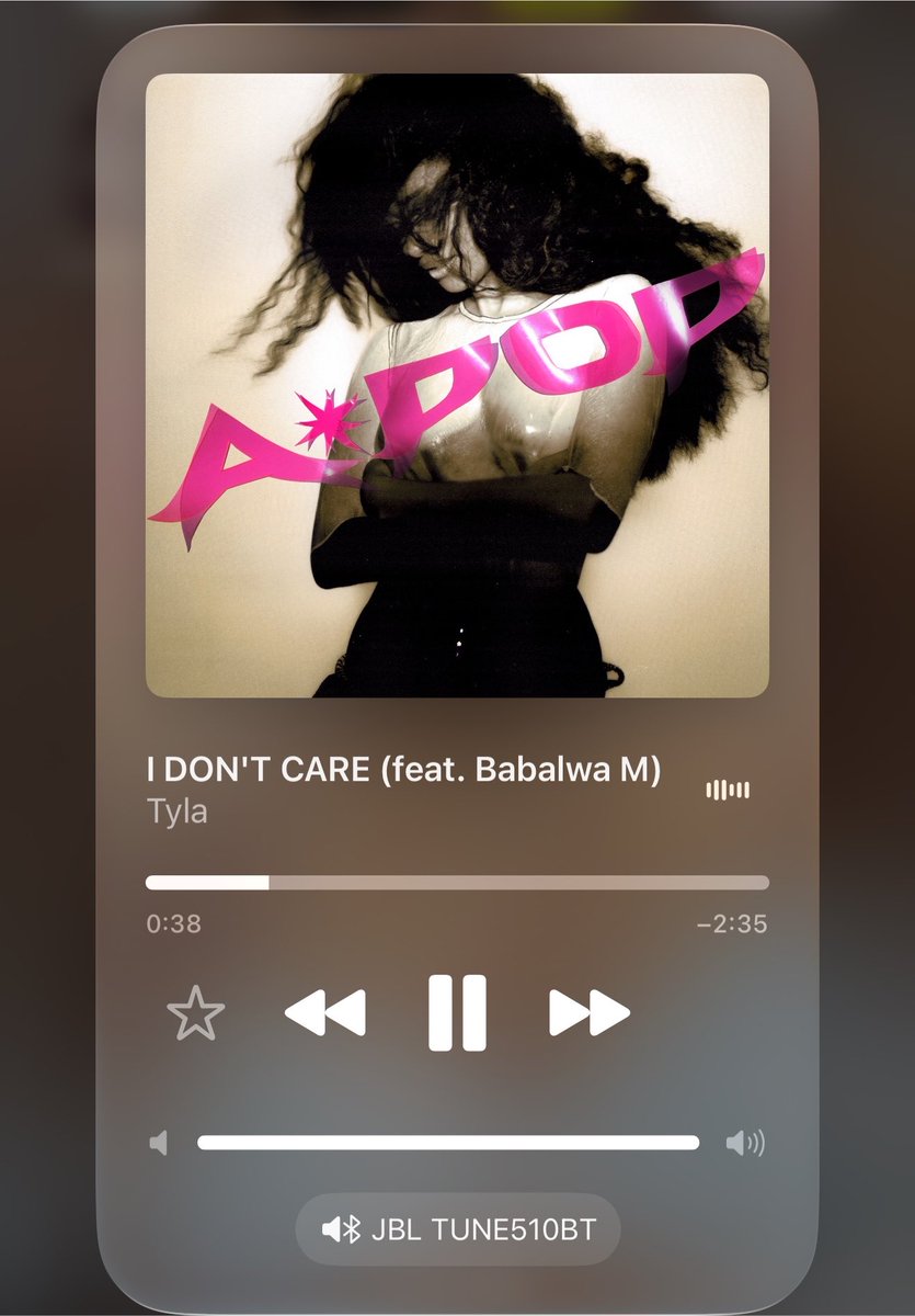 RamaphiriMpho's tweet photo. Let’s not argue please but This song has to be one of the best song from this album . https://t.co/VTkY2JTuTn