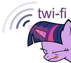 madeofcandyy's tweet photo. Don't get mad when ur wifi's down shes working hard to keep it going :( https://t.co/Io2I2Tt6yq